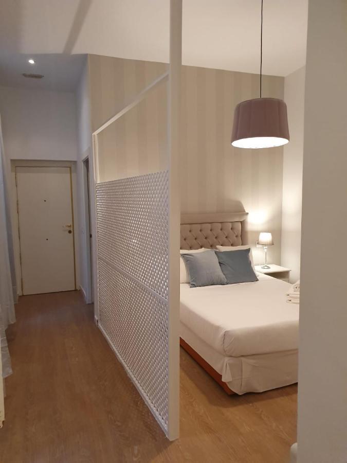 Le Petit Palue-Fuencarral Hotel Madrid Ngoại thất bức ảnh