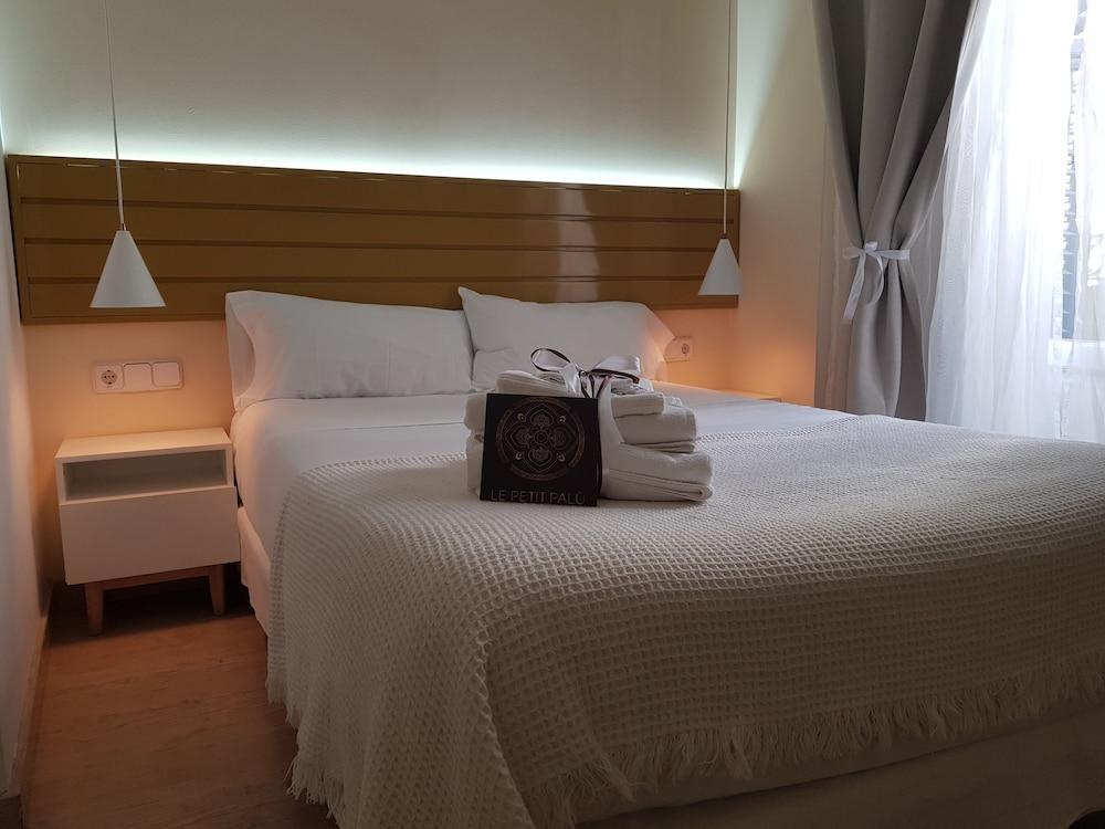 Le Petit Palue-Fuencarral Hotel Madrid Ngoại thất bức ảnh