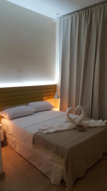 Le Petit Palue-Fuencarral Hotel Madrid Ngoại thất bức ảnh