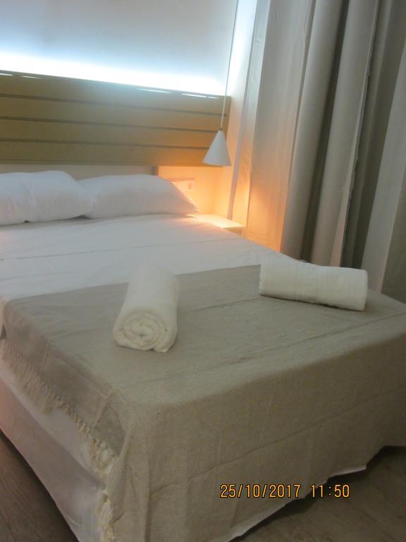 Le Petit Palue-Fuencarral Hotel Madrid Ngoại thất bức ảnh