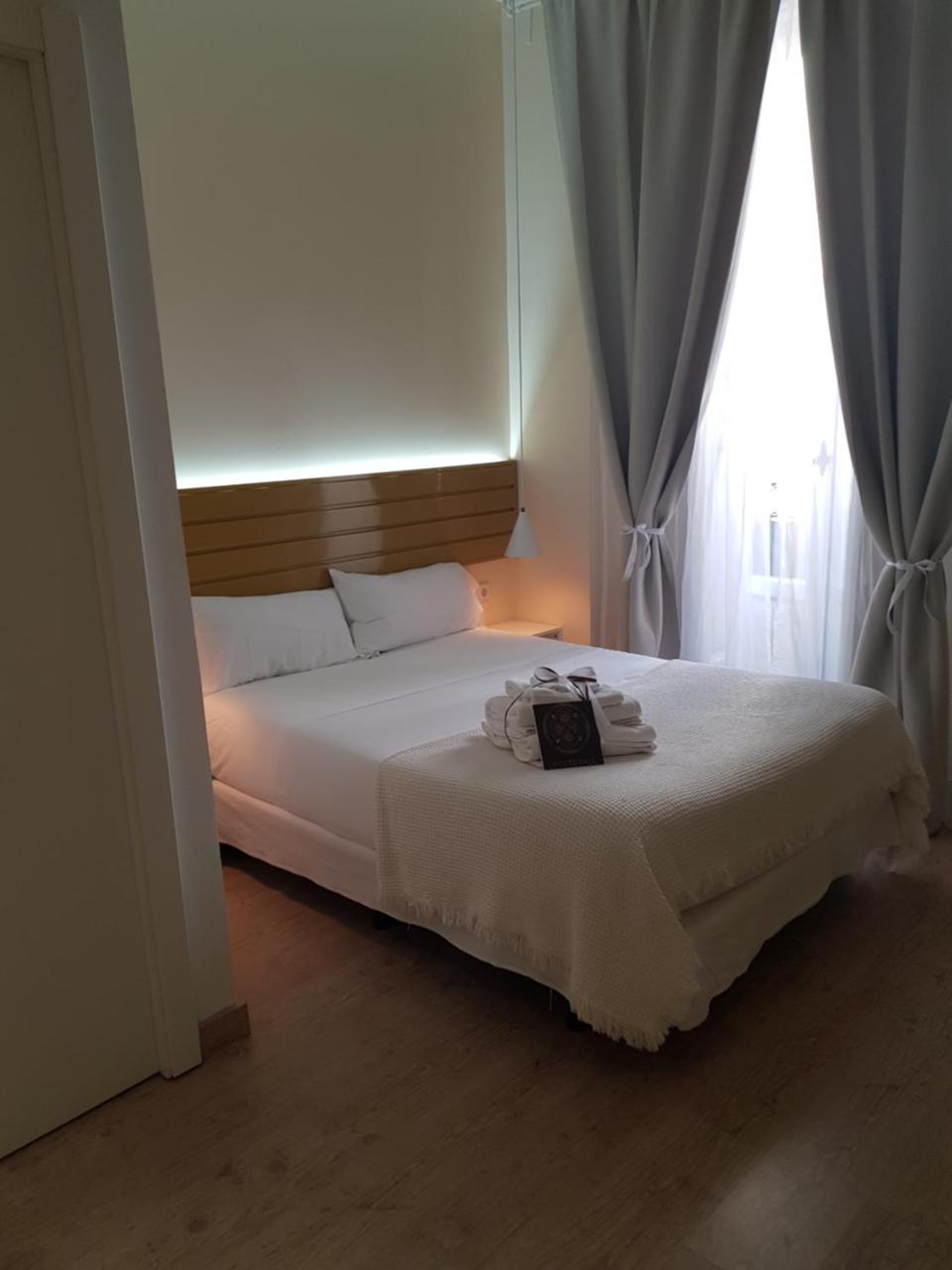 Le Petit Palue-Fuencarral Hotel Madrid Ngoại thất bức ảnh