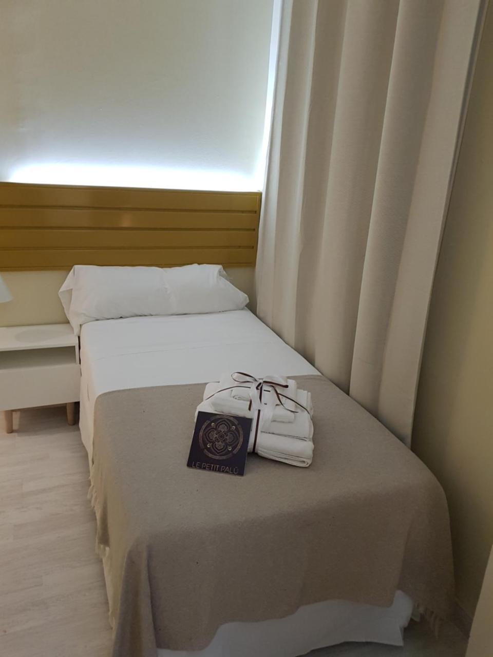 Le Petit Palue-Fuencarral Hotel Madrid Ngoại thất bức ảnh