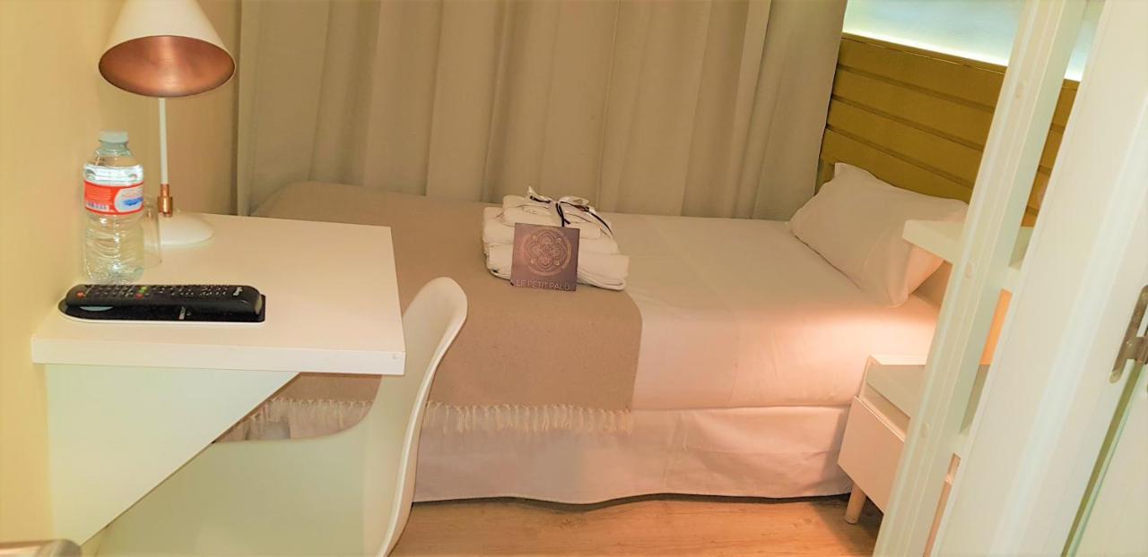 Le Petit Palue-Fuencarral Hotel Madrid Ngoại thất bức ảnh