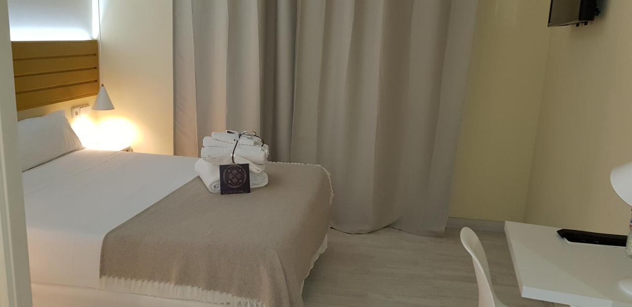 Le Petit Palue-Fuencarral Hotel Madrid Ngoại thất bức ảnh